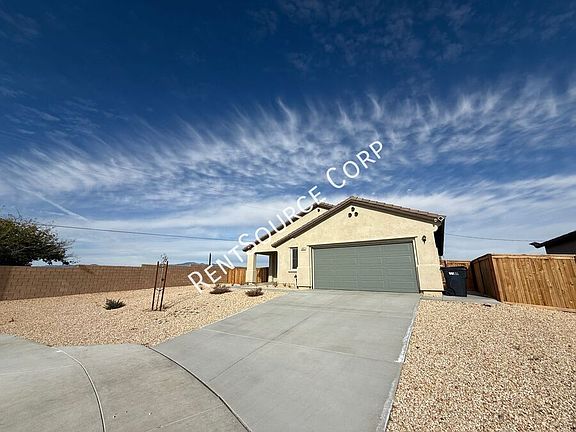 3rd image of 3717 Santa Monica Ct
