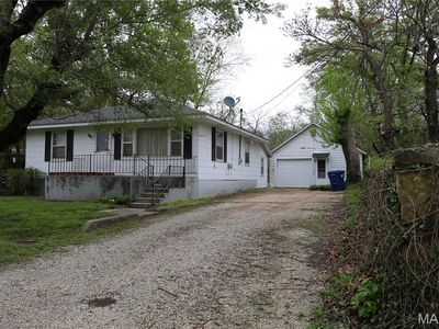 303 N Elm St, Dixon, MO, 65459
