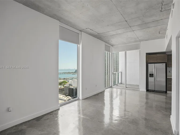 151 SE 1st St #Penthouse 04 — Photo 9