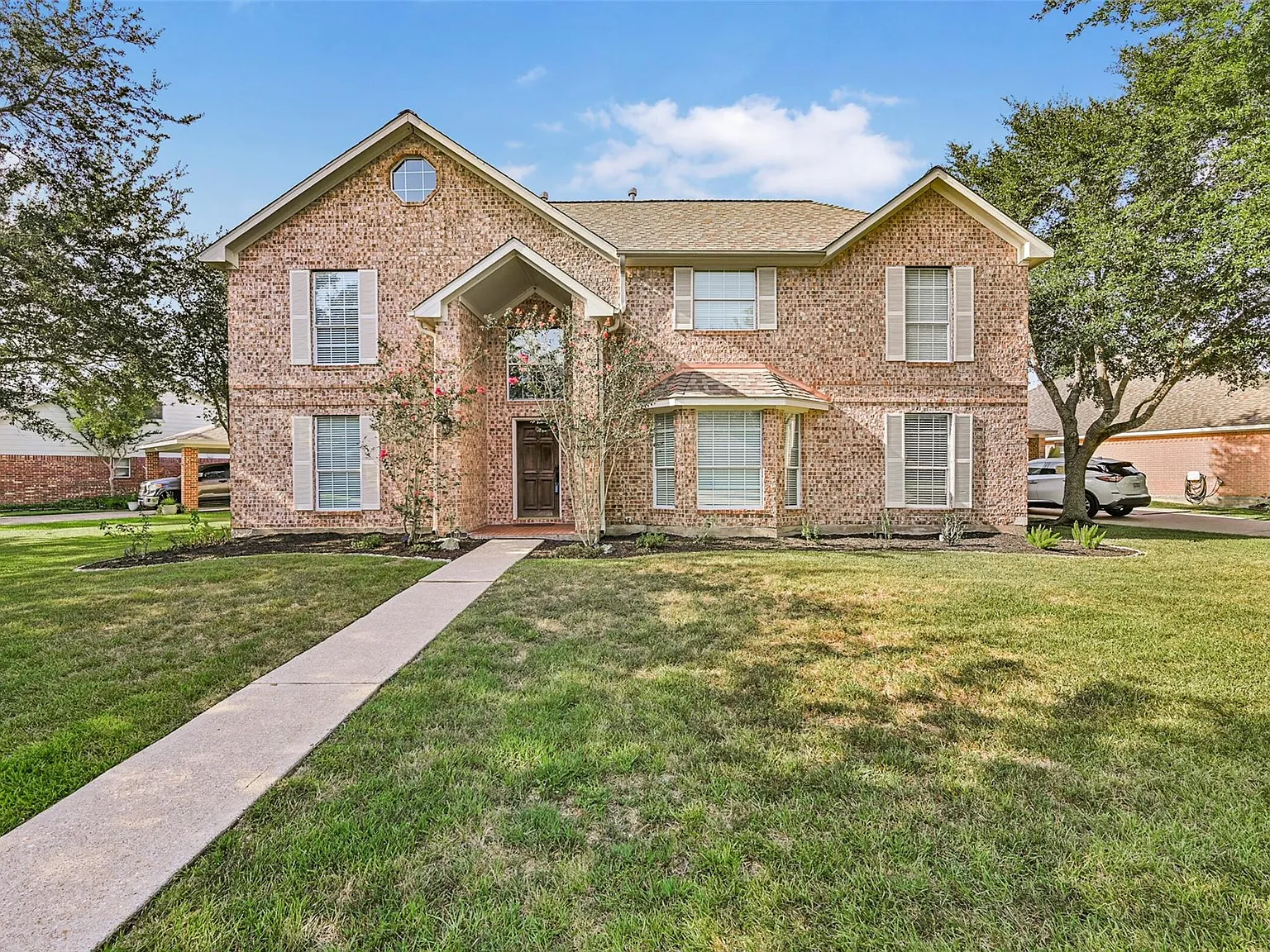 4 bed, 3.5 bath, 3345 sqft, $3,100 — Photo 1