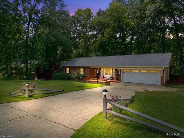 305 Heritage Cir, Statesville, NC 28625