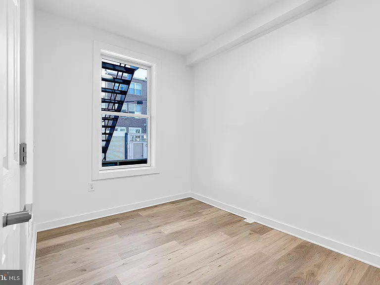 1712 3rd St NW #1 — Photo 12