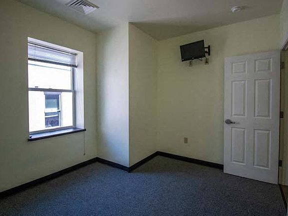 2nd image of 314 Chestnut St #5034747