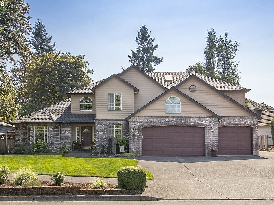 1st image of 108 Deerbrook Dr