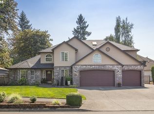 108 Deerbrook Dr, Oregon City, OR 97045