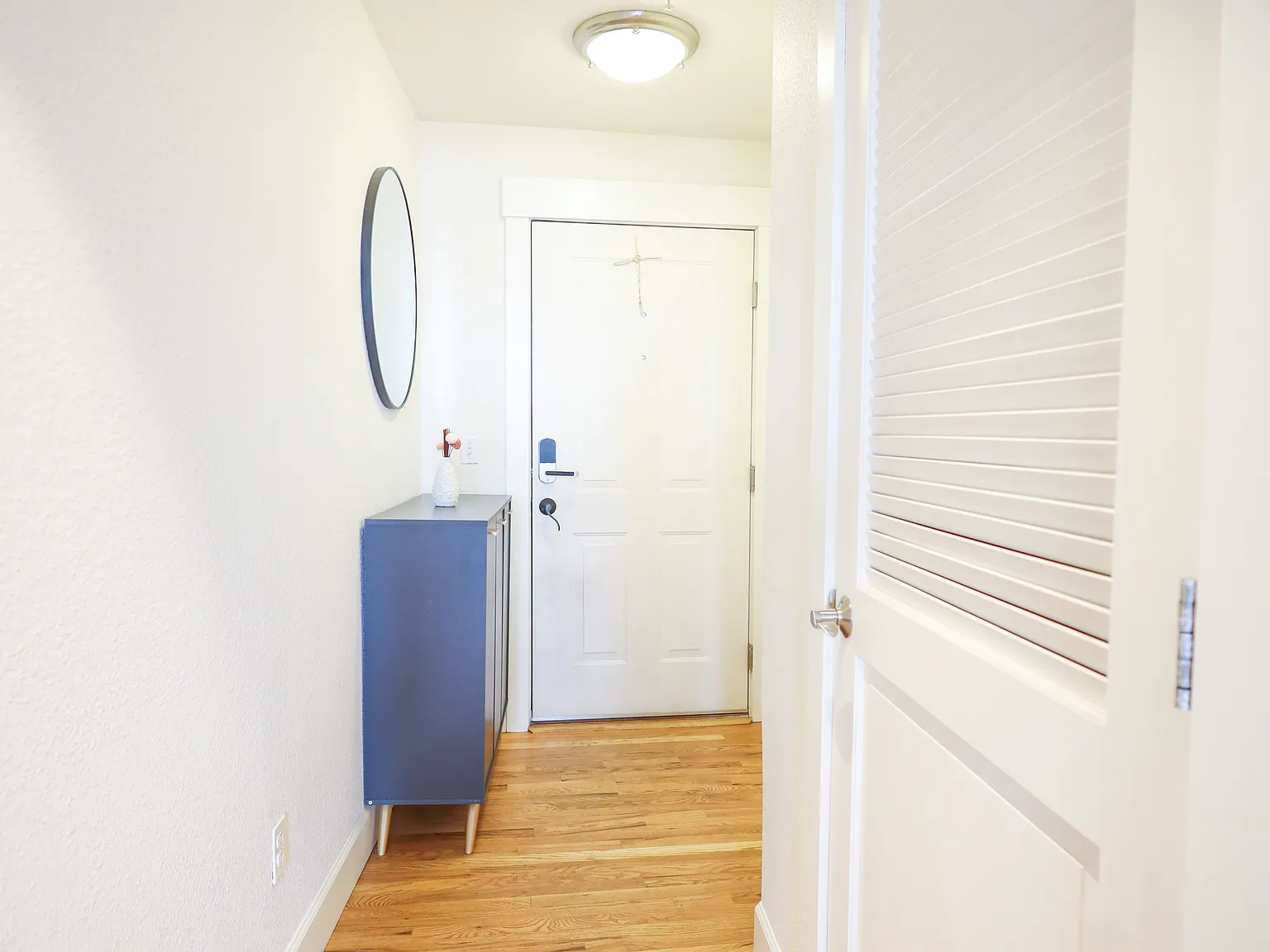 1 bed, 1195 sqft, $2,425 — Photo 3