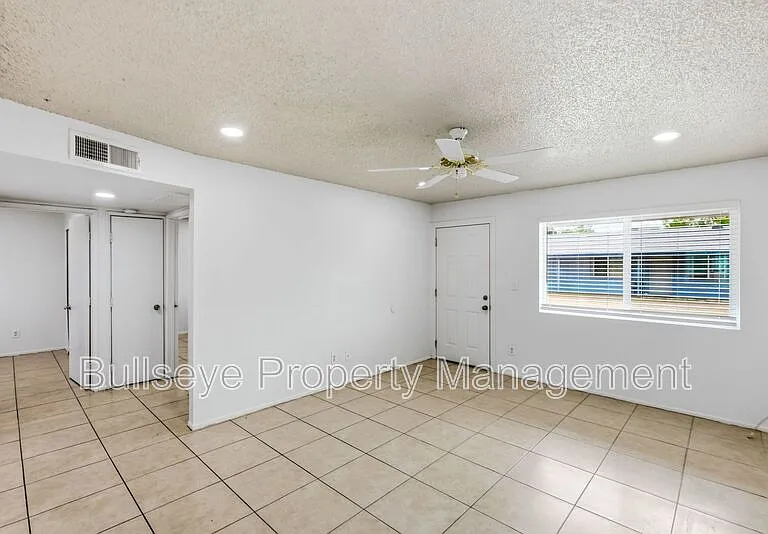 2245 W Glenrosa Ave #2 — Photo 6
