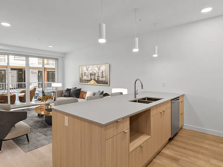 3795 Lakeshore Rd — Photo 53