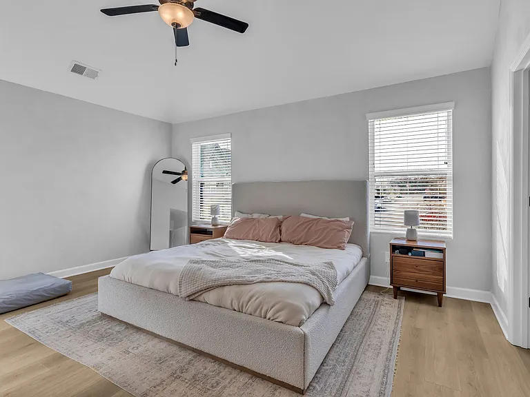 426 Kinnard Dr — Photo 8