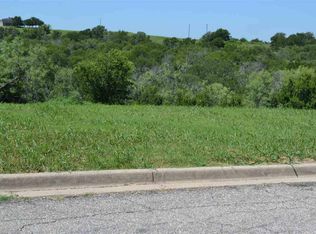 208 Riverview Dr, Woodway, TX 76712