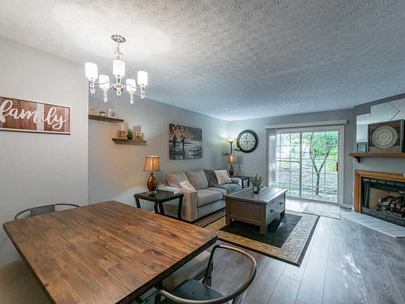 4th image of 202 Glenkirk Dr #104E