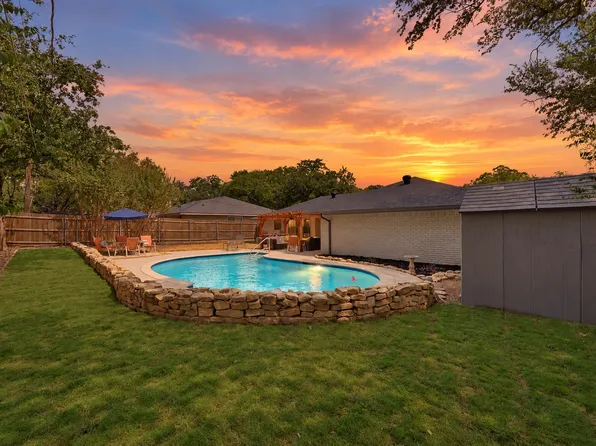 2500 Highgate Dr, Arlington, TX 76016