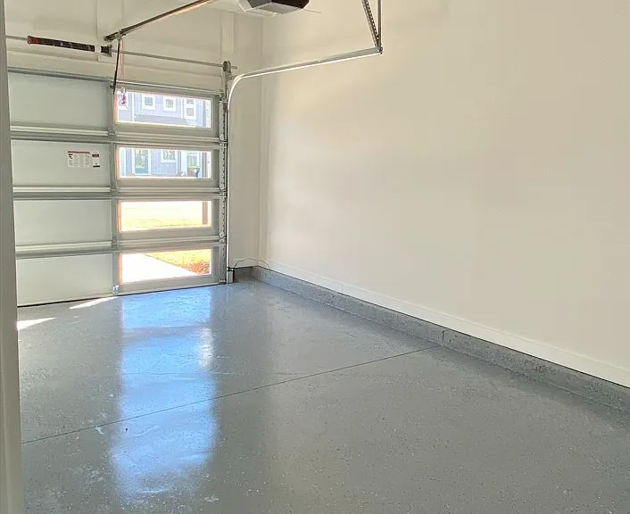 1259 Westgate Village Dr — Photo 19