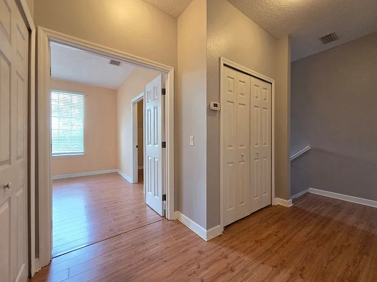337 Coral Beach Cir — Photo 7