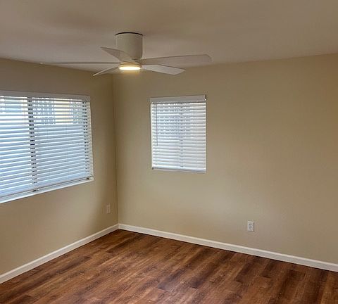4th image of 240 Garrett Ave