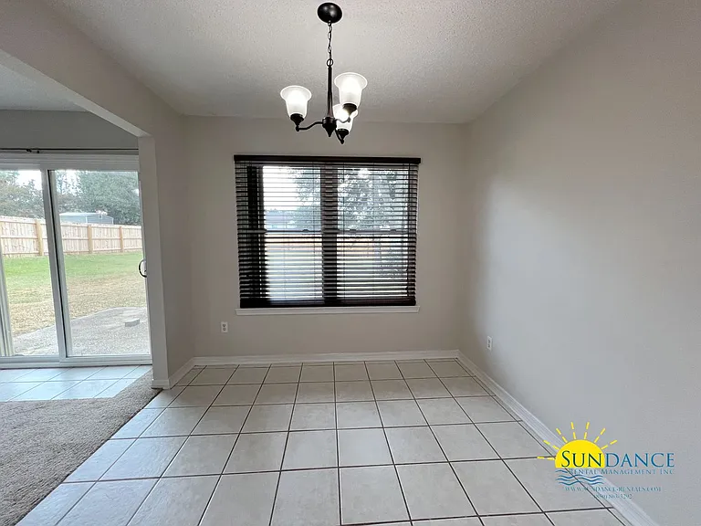 223 Westview Dr — Photo 9