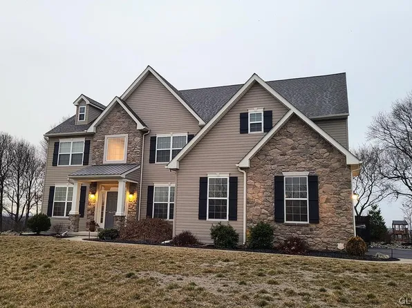 6733 Ryan Ct, Orefield, PA 18069