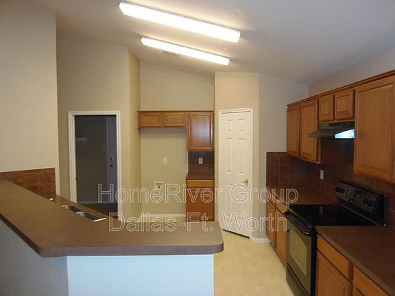 3rd image of 1406 Barbour Dr