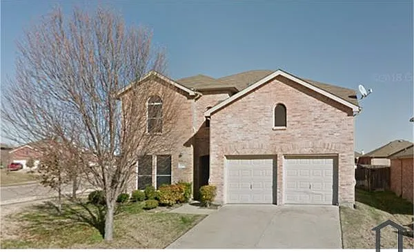 6 bed, 2838 sqft, $4,400 — Photo 1