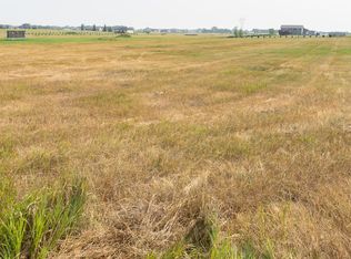 11343 Pauls Dr, Menoken, ND 58558