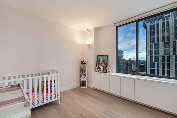 Rented by Compass | media 23