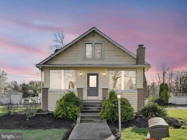 77 Diamond Dr, Hamburg, PA 19526