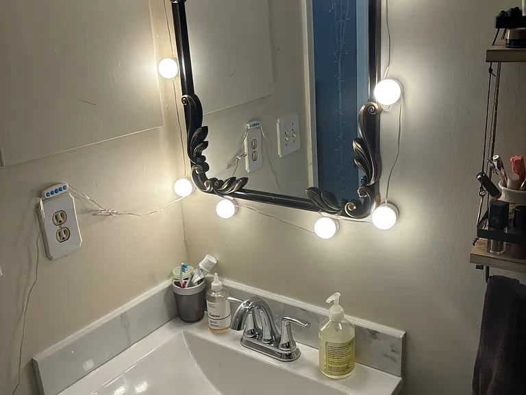 One of 3 full bath