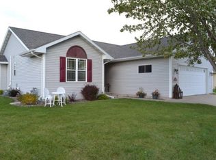 1733 Jaimee Dr, Omro, WI 54963