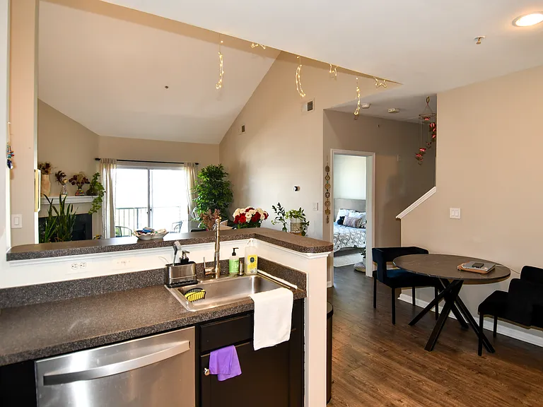 5121 Travis Edward Way #J — Photo 22