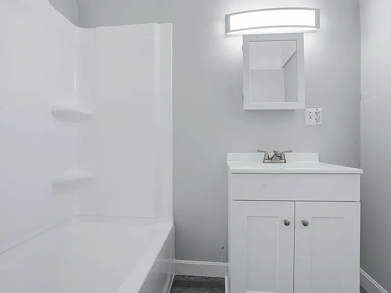 660 Public St #2 — Photo 21