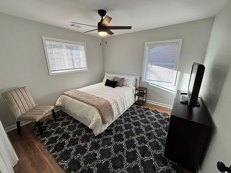 1739 Carter Cir — Photo 9