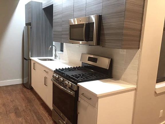 3rd image of 6807 Forest Ave #1L