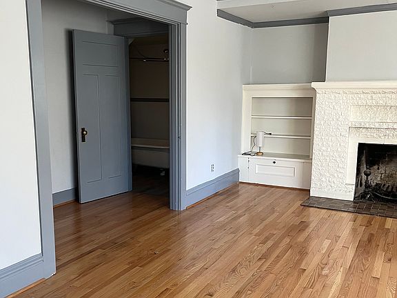 3rd image of 5804 15th Ave NE