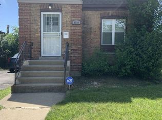 9300 S Francisco Ave, Evergreen Park, IL 60805