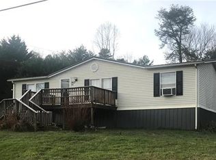 163 Mountain View Dr, Taylorsville, NC 28681
