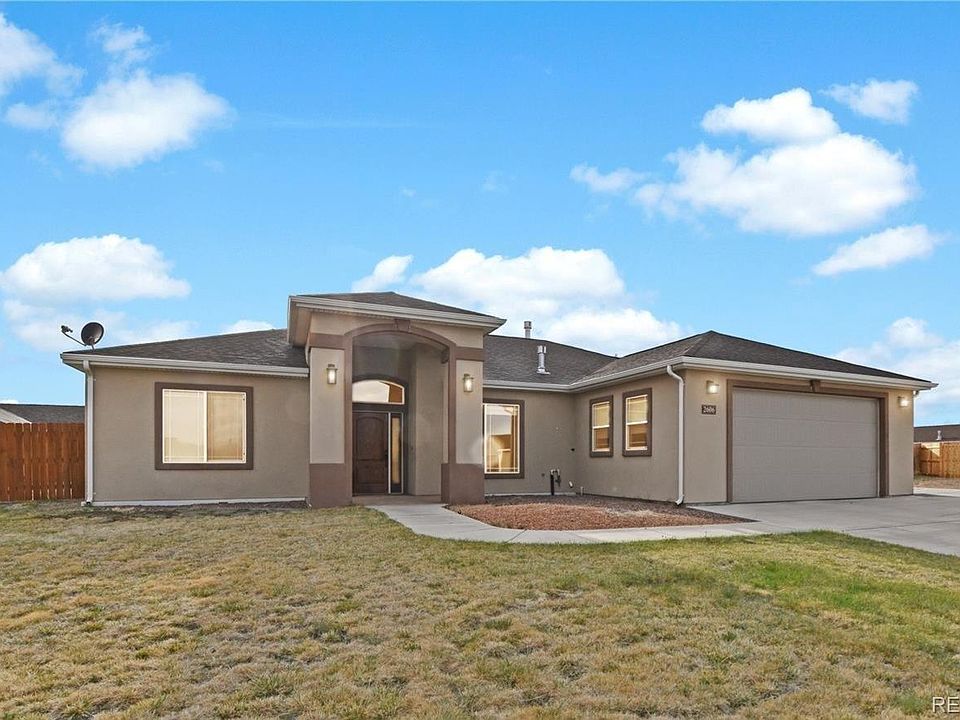 1st image of 2606 Iris Court