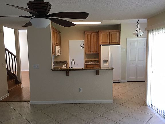 4th image of 1184 Linkside Ct W