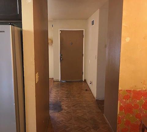2nd image of 727 Webster Dr
