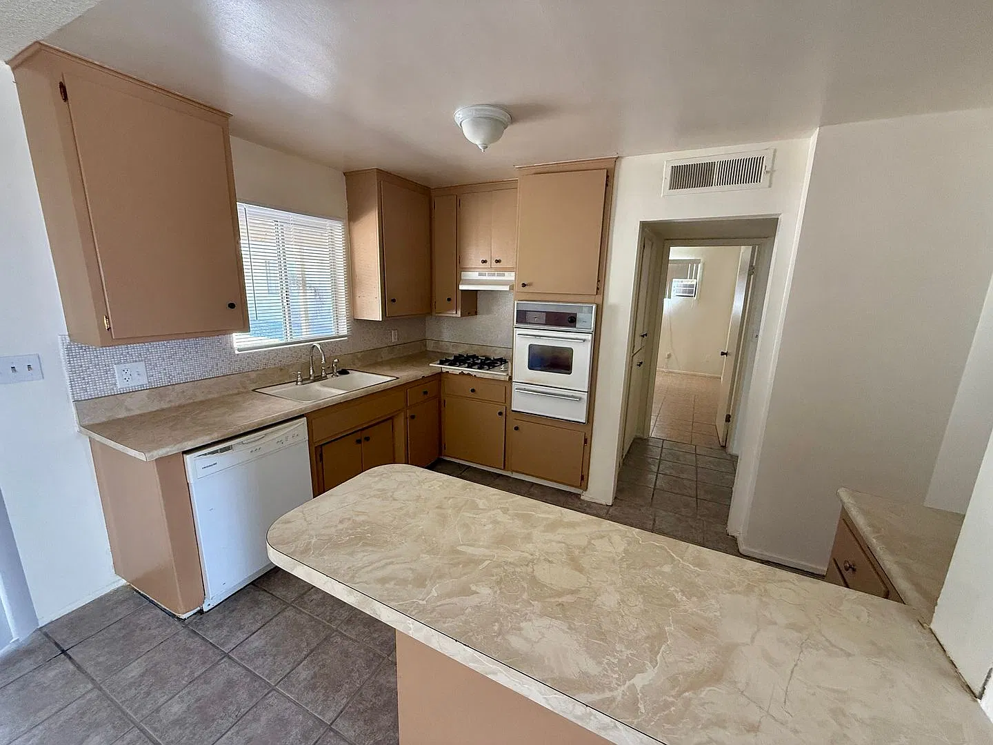 3rd Street Apartments — Photo 3