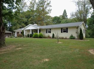 1566 Mount Gilead Rd, Boonville, IN 47601