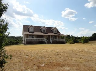 5215 Splitlog Rd, Goodman, MO 64843