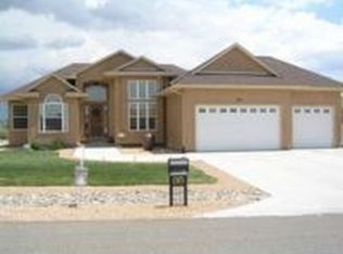 576 S Hook Dr, Pueblo West, CO 81007