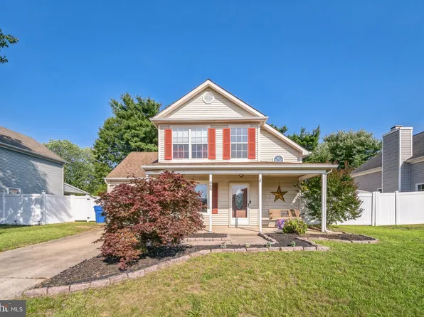 325 Hunters Rd, Logan Township, NJ 08085