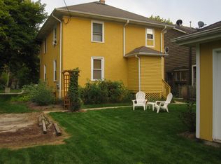 1403 S 2nd St, Saint Charles, IL