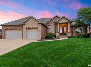 5309 Whitemarsh Ct, Springfield, IL 62711