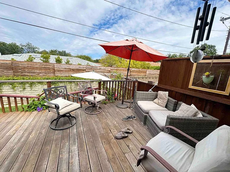 406 Crestview Dr — Photo 14