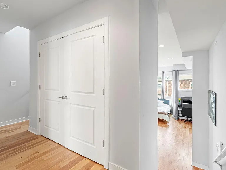 418 Fairmount Ave — Photo 22
