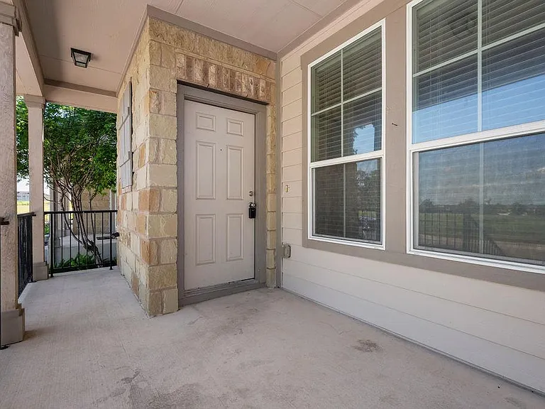 711 Katmai Cir — Photo 31
