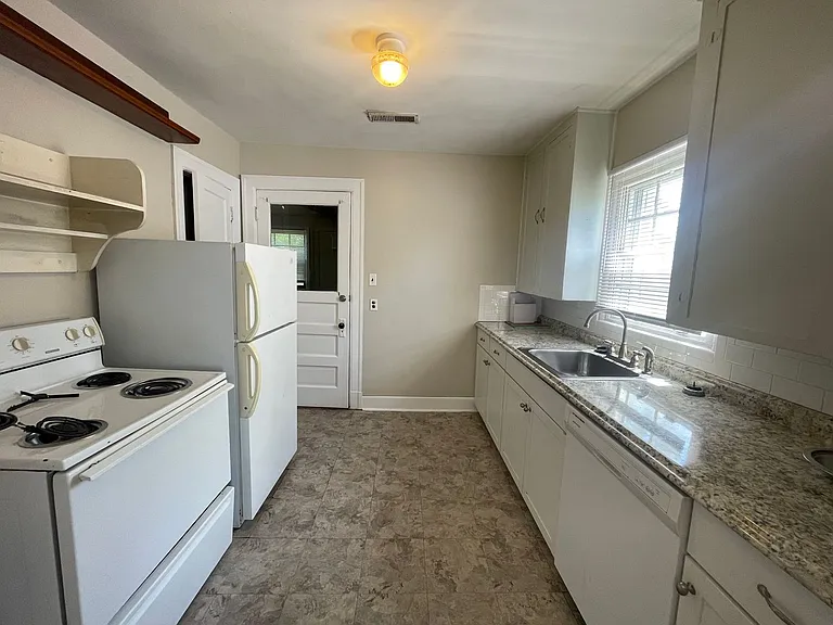 2600 Old Forest Rd — Photo 5