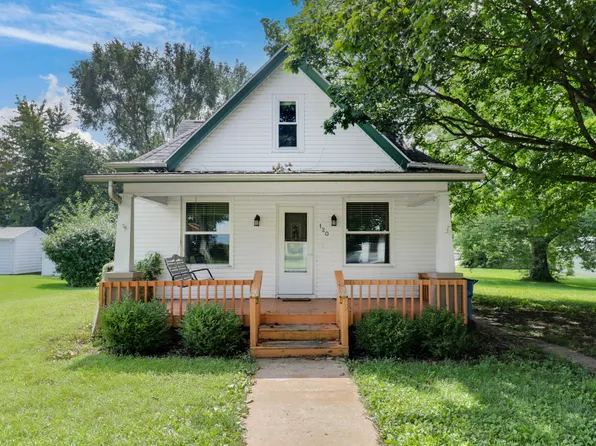 120 E Main St, Stanford, IL 61774